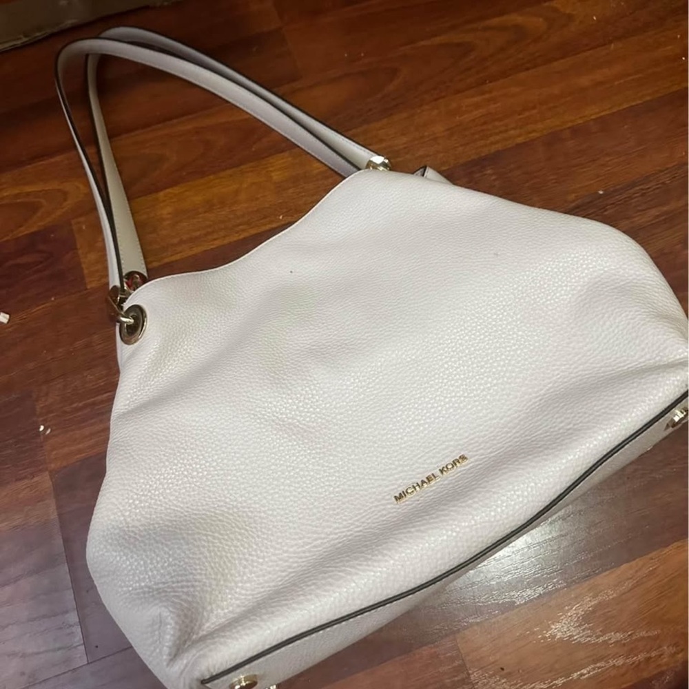 MICHAEL Michael Kors Cream Shoulder Bag